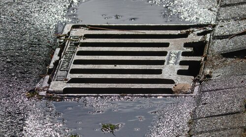 Entretien des trottoirs et caniveaux